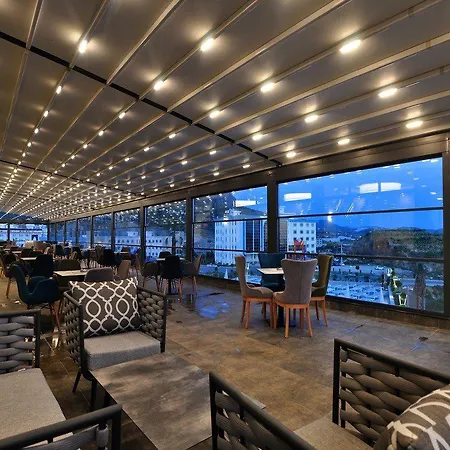 Campus Hill Hotel